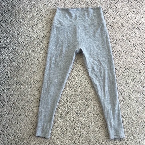 🤍 Beyond Yoga- Large- High Waisted Legging size Heather Gray SpaceDye - Picture 1 of 8